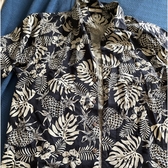 Tommy Bahama Silk Shirt - Picture 1 of 3